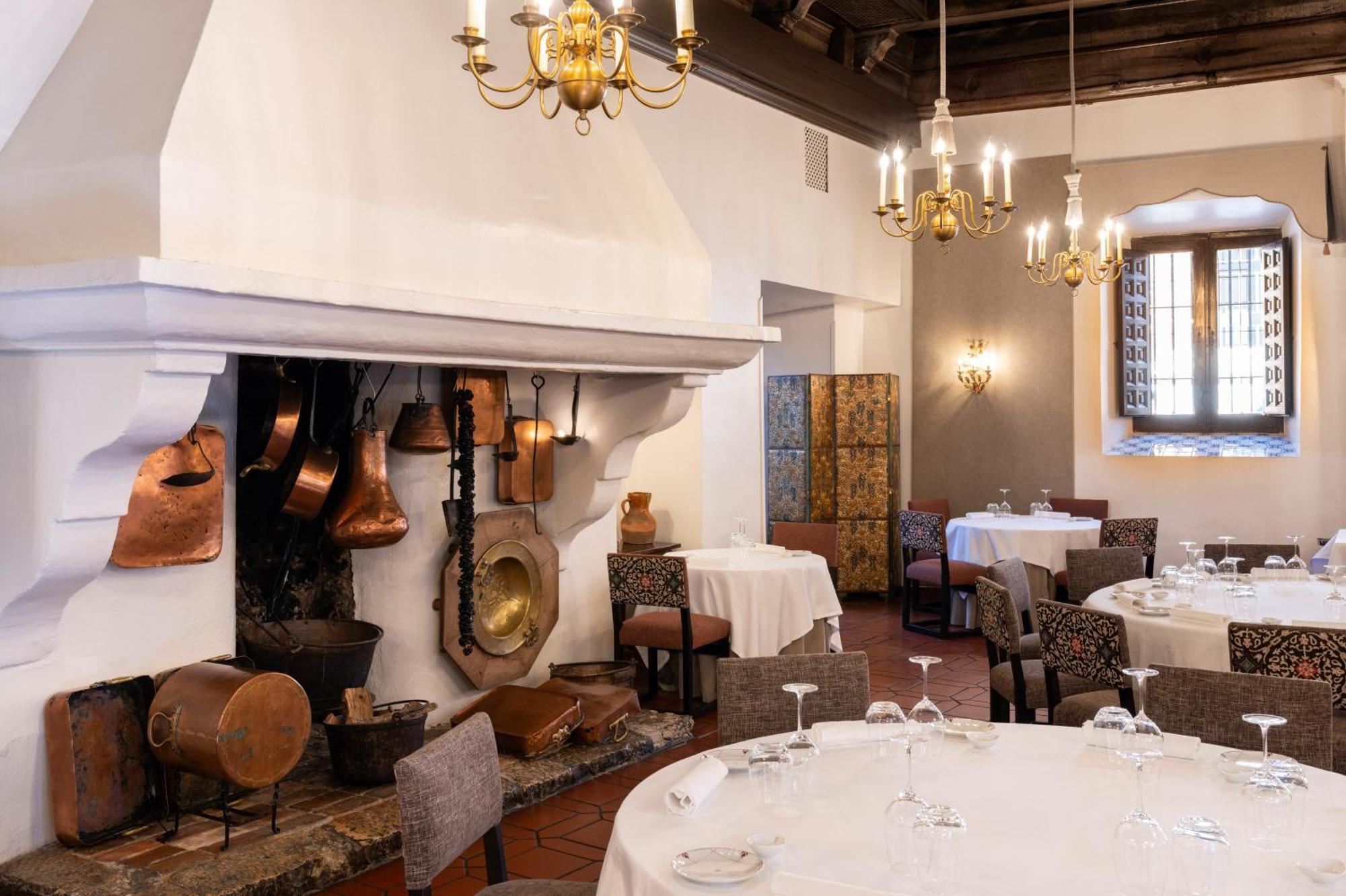 Parador De Alcalá de Henares Eksteriør bilde